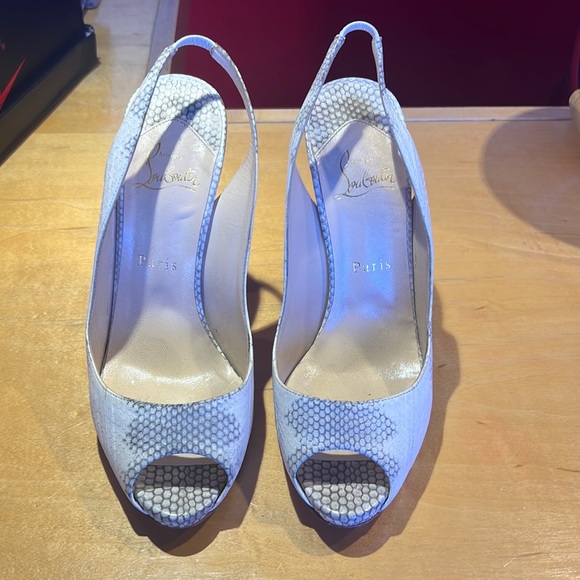 Christian Louboutin‘s snake skin super sexy Final sale 100% Authentic fits small - Picture 1 of 8